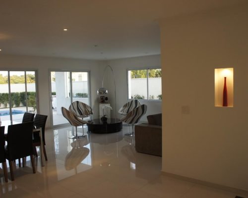 WhatsApp Image 2025-11-17 at 15.24.00 (1)